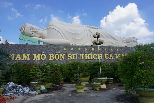 Mỹ Tho - Pagoda Vĩnh Tràng - Posąg Buddy