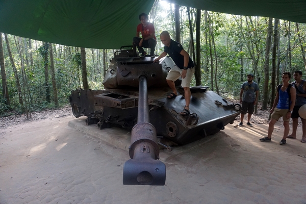 Phú Mỹ Hưng - Tunele Cu Chi